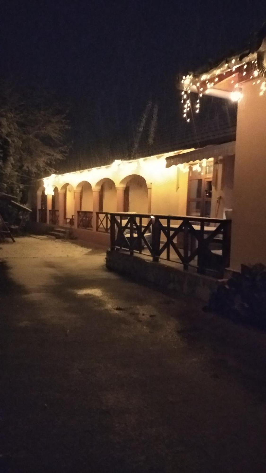 Timea Vendeghaz Hotell Demjén Exteriör bild