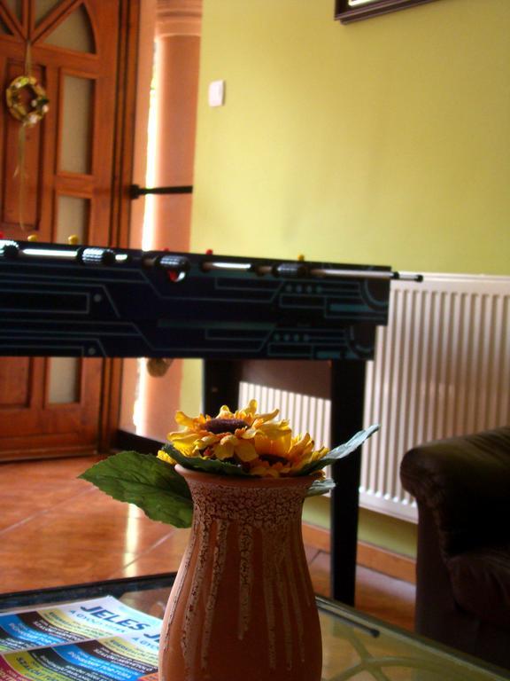 Timea Vendeghaz Hotell Demjén Exteriör bild